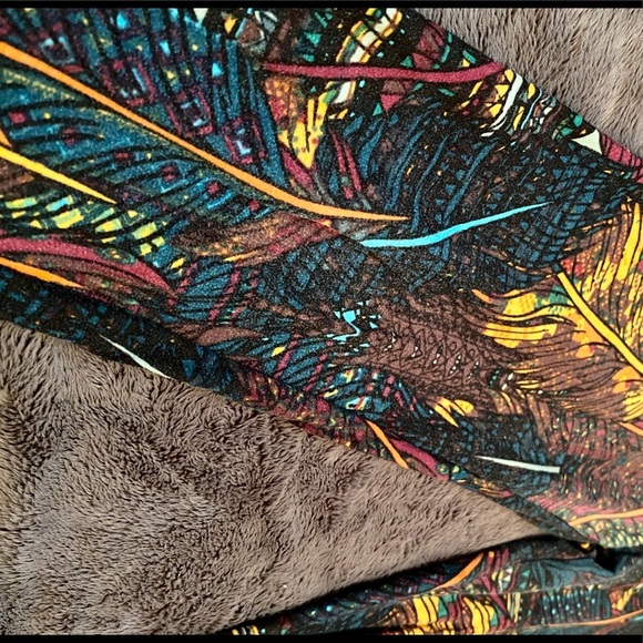 💜 LuLaRoe OS Leggings 💜 - Picture 2 of 4